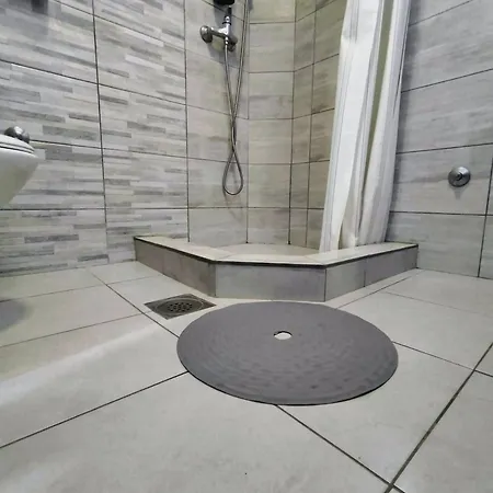 A1 - Airport Lejlighed