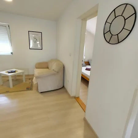 A1 - Airport Apartment Belgrade